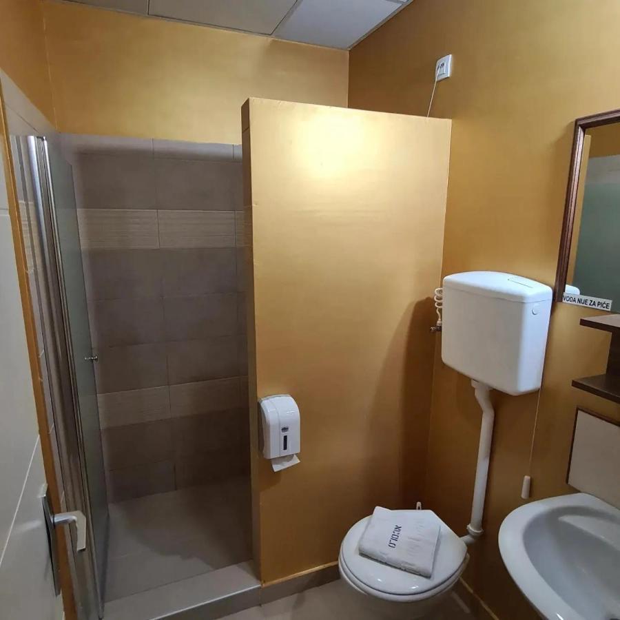 Garni Hotel & Spa Nicolo Kruševac Buitenkant foto