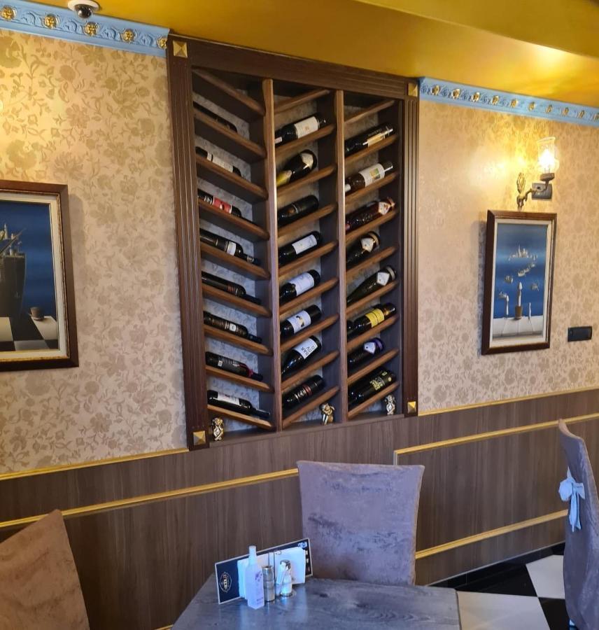 Garni Hotel & Spa Nicolo Kruševac Buitenkant foto