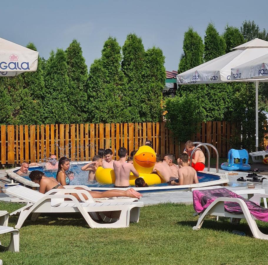 Garni Hotel & Spa Nicolo Kruševac Buitenkant foto